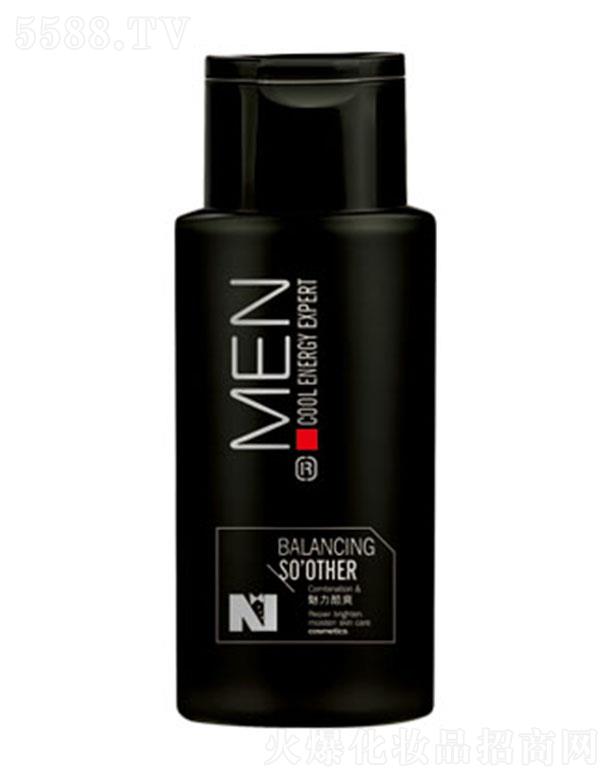 �����D��ʿ������ˬ���w¶ ����ˮ����������