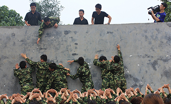 �¾��𱬾W(w��ng)����18����