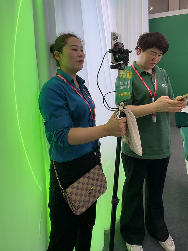 �¾��𱬾W(w��ng)����18����