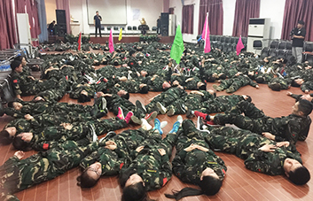 ���������ԗ�����Խ������