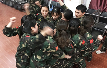 ���ˉ�(m��ng)�������ˈF(tu��n)�(du��)��ÿ��(g��)�˱،���(ji��n)����ȥ��