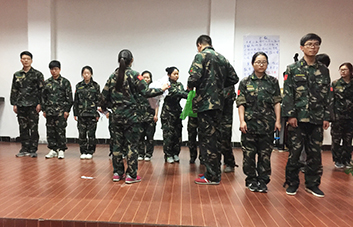 ���س��Z����Ը�����Լ��S�µđ��P�Z����