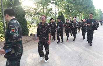 �@���H�H�Ǻ�(ji��n)�ε�ͽ���������x�����������ǈF(tu��n)�(du��)���ں���