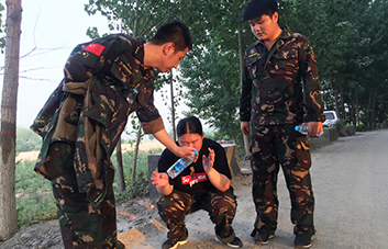 �](m��i)�б��˸��ߵ�ɽ���](m��i)�б��_���h(yu��n)��·��